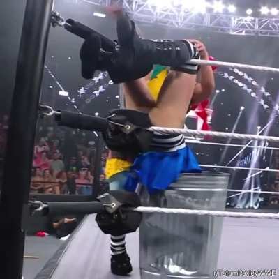 Casket Match: Tatum Paxley vs. Wendy Choo