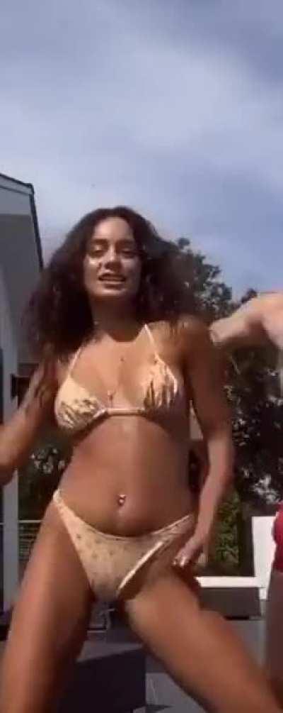 Surprised this clip of Vanessa Hudgens wasn't on here immediately