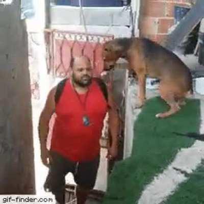 Vocês ainda tem costume de dar/pedir bênça pros pais ou isso não existe mais?