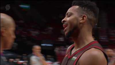 [Highlight] Rudy Gay gets lost from CJ McCollum's crafty in and out (and one). 05.08.2021 SAS@POR