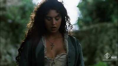 Monica Bellucci - Briganti: Amore e liberta (1994)