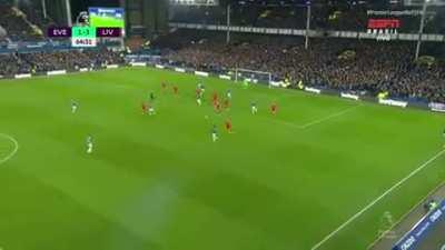 Brazilian commentary by Paulo Andrade on Salah's second and Liverpool's third at the Derby;