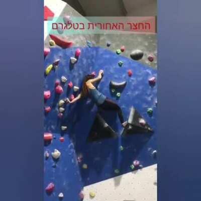 Climbing without a harness
