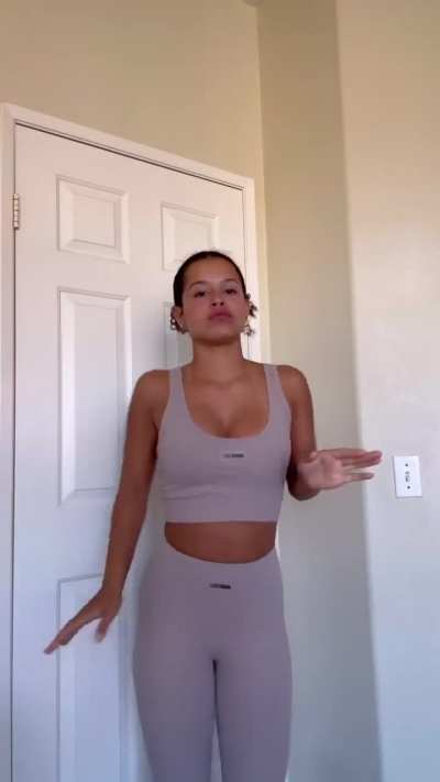 Gabriella Saraivah / @gabriellasaraivah