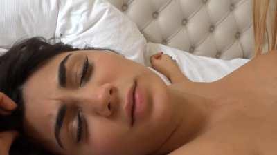 breastfeeding her friend