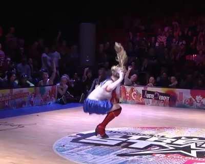 Star Guardian Sona 😇 using dance therapy to heal her team 🎹🙏🍃🎶💚💆