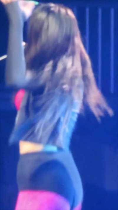 Imagine fucking Dua Lipa goddamn!