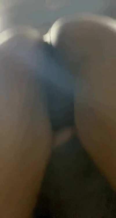 What would you do if you caught me in the elevator showing off my ass🤭