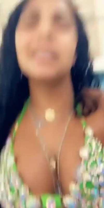 Sexy Face & Phat Ass Titties! 😍🤤🤤😍🍆🍆🍆🥴💦💦💦