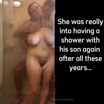Showering with mom goes in another direction after all those years ❤️❤️