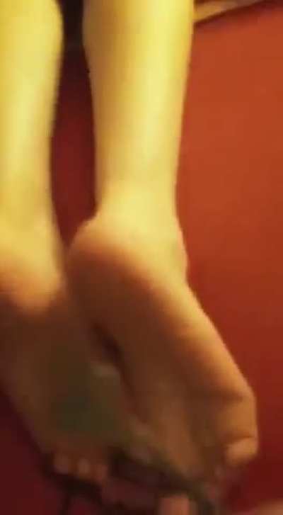 I think Military Girl likes Mr Fork😏(dm for full 5 mins!)