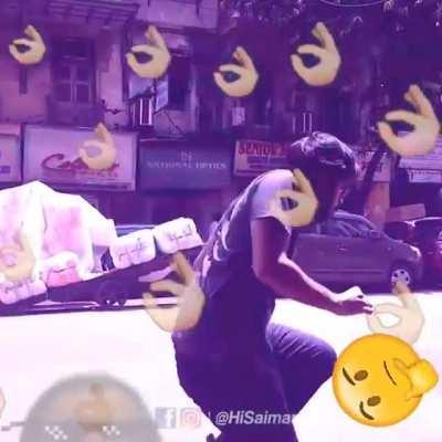 𝘿𝙤𝙘𝙩𝙤𝙧:- You have 69 seconds to live 𝙎𝙖𝙞𝙢𝙖𝙣:-