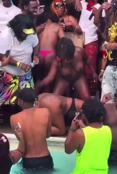 young and turnt &eth;