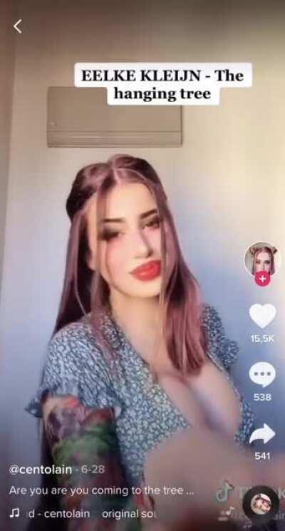 Tattoo girl @centolain