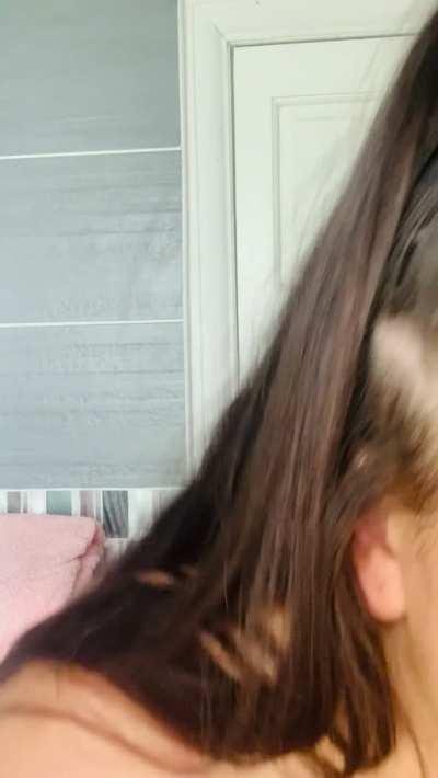 I hope that the 5 guys who see this like my petite body 💕