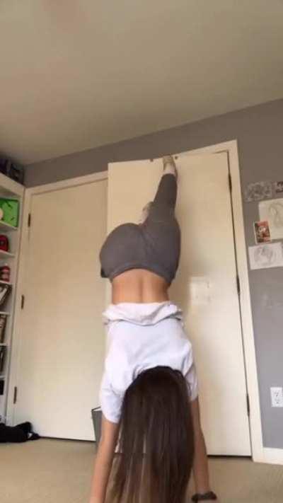 What is this trend?? This chick folded