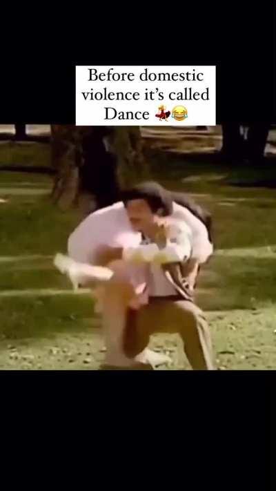 Lmoa what the hell is this . How did they even approve this choreography 