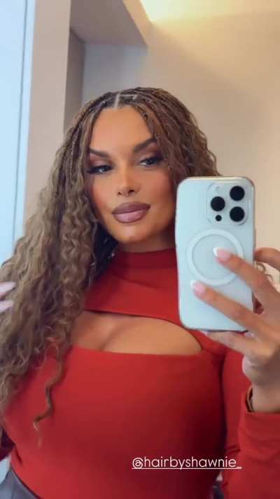 Joy’s look for ‘Speak’ via IG story 3-27-2025