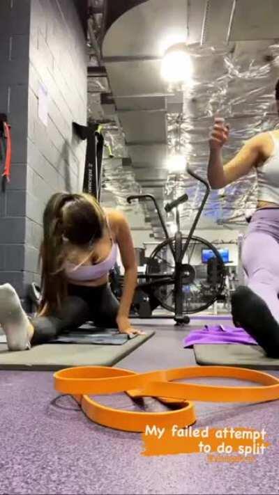 Ylona Garcia and her trainer