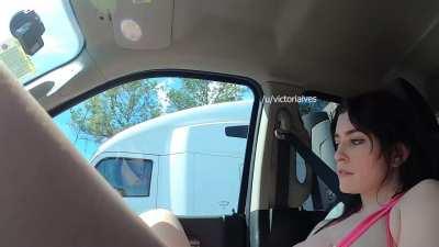 Never get to see stuff like this when I'm driving😭