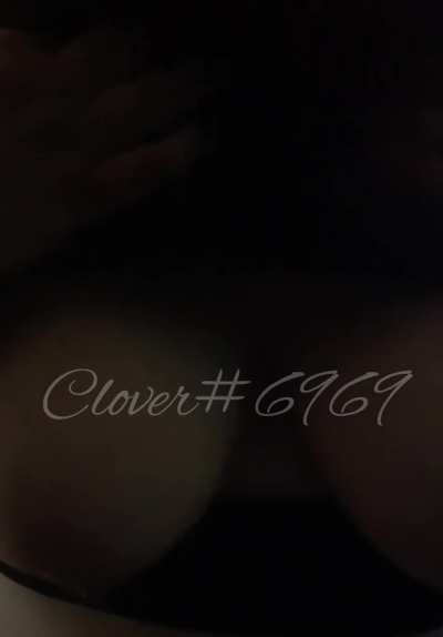 Mommy Dommy, switch, pet play. Cock pleaser and teaser! Multi squirting MIILF! Good boys only!