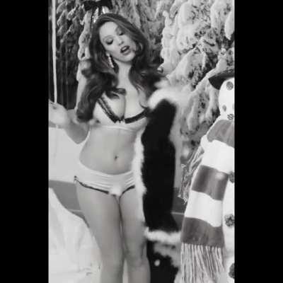 Kelly Brook Striptease