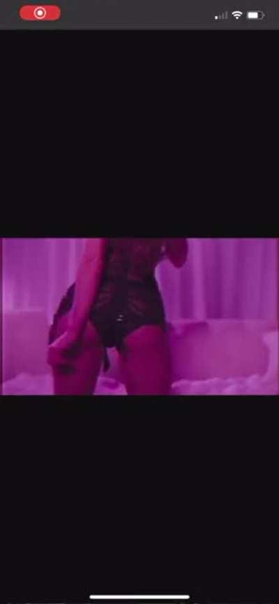 my phone is fucking up again but i thought you guys would like this