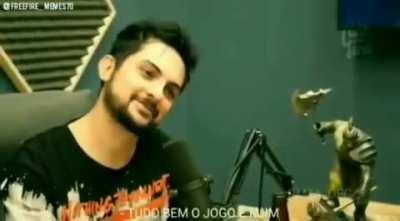 Meu amigo me mandou isso NÃO IRÔNICAMENTE depois que eu zoei o FOGARÉU GRATUITO