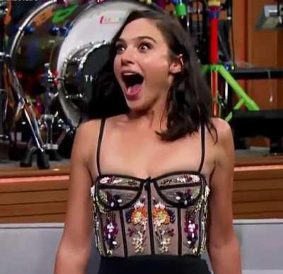 Gal Gadot’s reaction when all the men in the audience start unzipping their pants