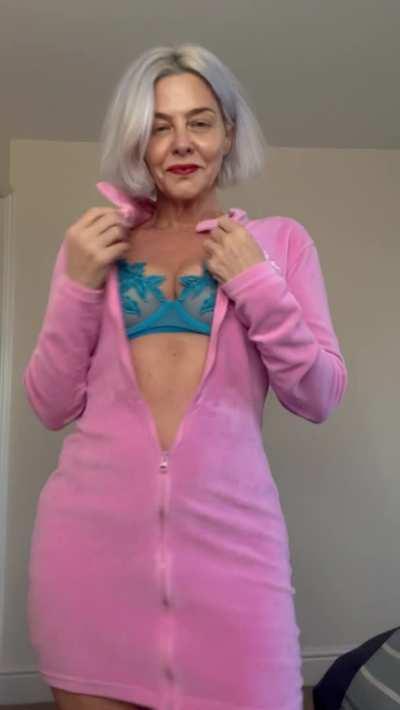 Are MILFs welcome here?