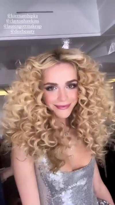 Kiernan getting ready for her Disco Roller-skating Birthday Party