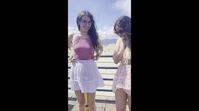 Girls will be girls 😈 [GIF]