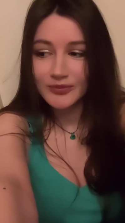 Pelagea posts an IG story. She's coming back!