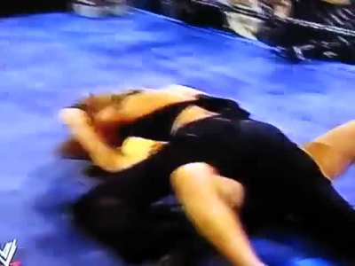 Beulah McGillicutty kisses Kimona Wanalaya.