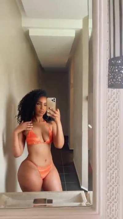 Damn ... 🤤🤤🤤🤤🤤🤤🤤💦