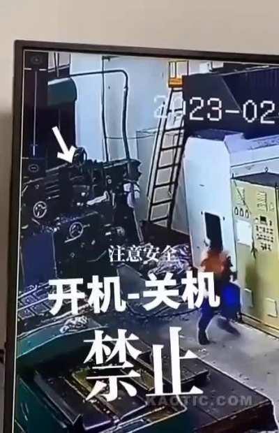 Worker has lucky escape. I've seen enough of these videos to consider this one a 