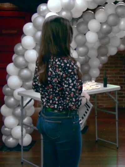 I love Melissa Fumero's big ass