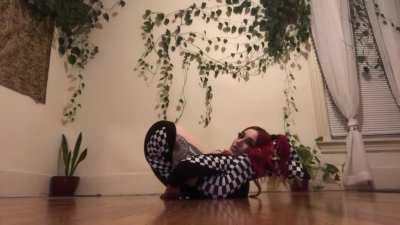 I can stay in this position for over 15 mins in case you were wondering&hellip;.😈🖤🏁🌱