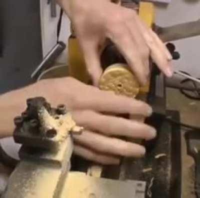 Заебись, когда есть токарный станок