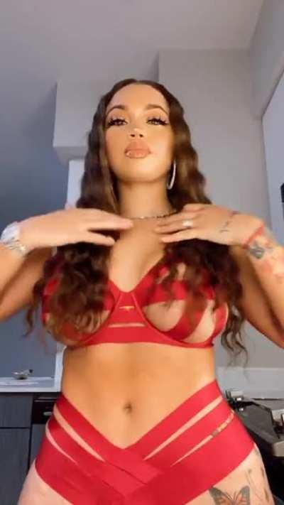 ŘẸŇŇĮ ŘǗČČĮ~1605070632~17869440020098703~1