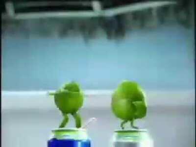 Pior que eu me lembro desse comercial kkkjj😂