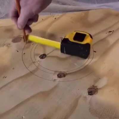 Easy way to draw a circle while measuring the radius!