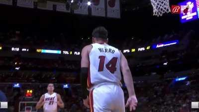 [Highlight] Tyler Herro with the full court pass to Swider