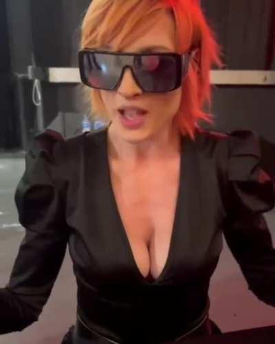 Becky Lynch weighs in on Taylor vs Serrano fight and what it means to her