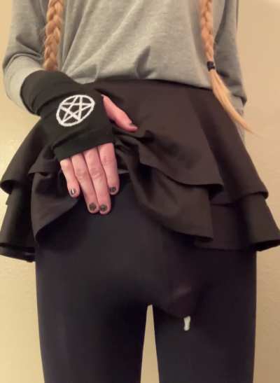 Nice thick load 🤤 