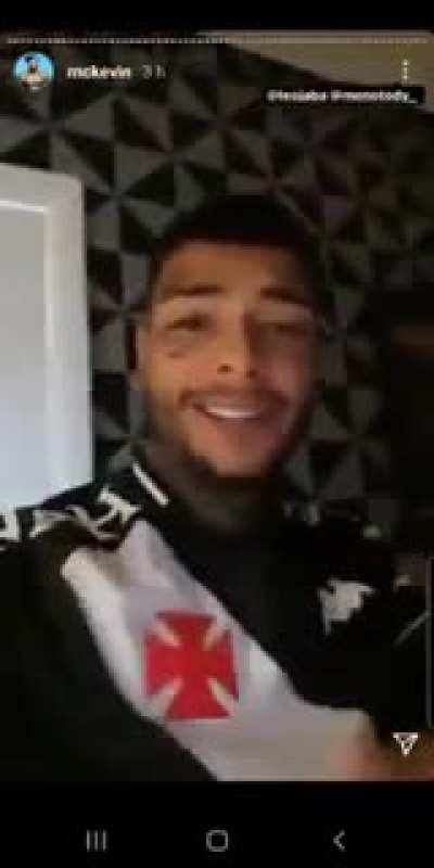 OQ EU DISSE MUQUINHA ELE ESTA VIVO E VAI JOGAR NO VASCO