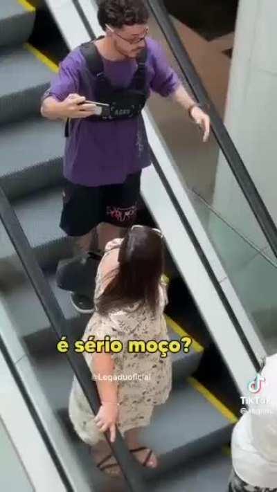 Alguém sabe quem é esse? 