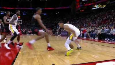 [Highlight] Jordan Poole sends Jabari Smith tumbling to the floor with the ankle breaker!