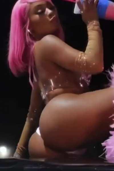 Saweetie really go crazy