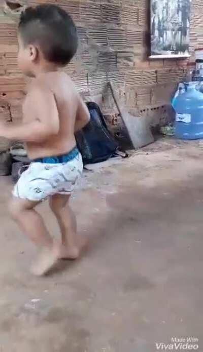 Quem é o pai desse menino?